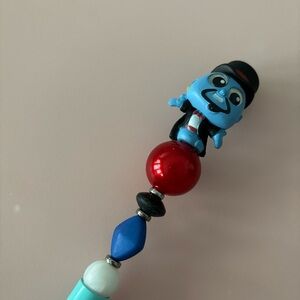 Disney Doorables: Aladdin: Genie with top hat handmade beaded pen